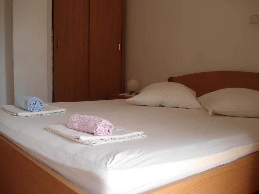 Guest House Karevic Хвар Екстер'єр фото